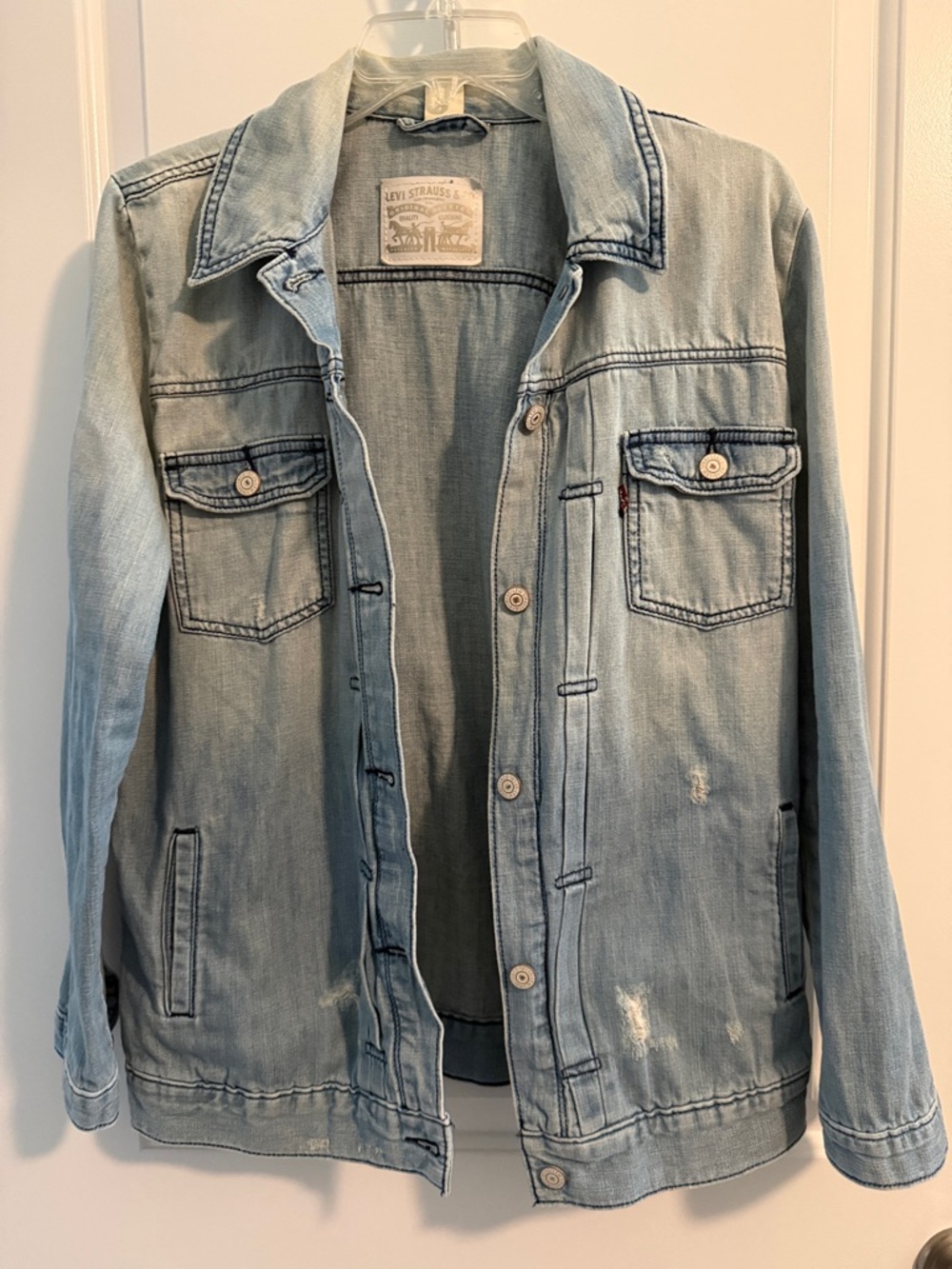 Levi Strauss & Co Distressed Light Wash Denim Jacket Vintage Style-size -M